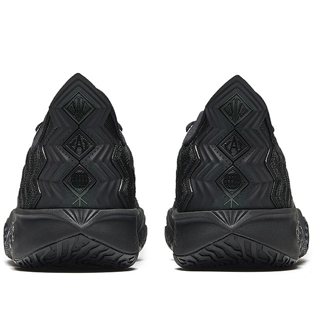 【予約注文】ANTA KAI 2 Triple Black バッシュ カイリー・アービングモデル メンズ バスケットボールシューズ