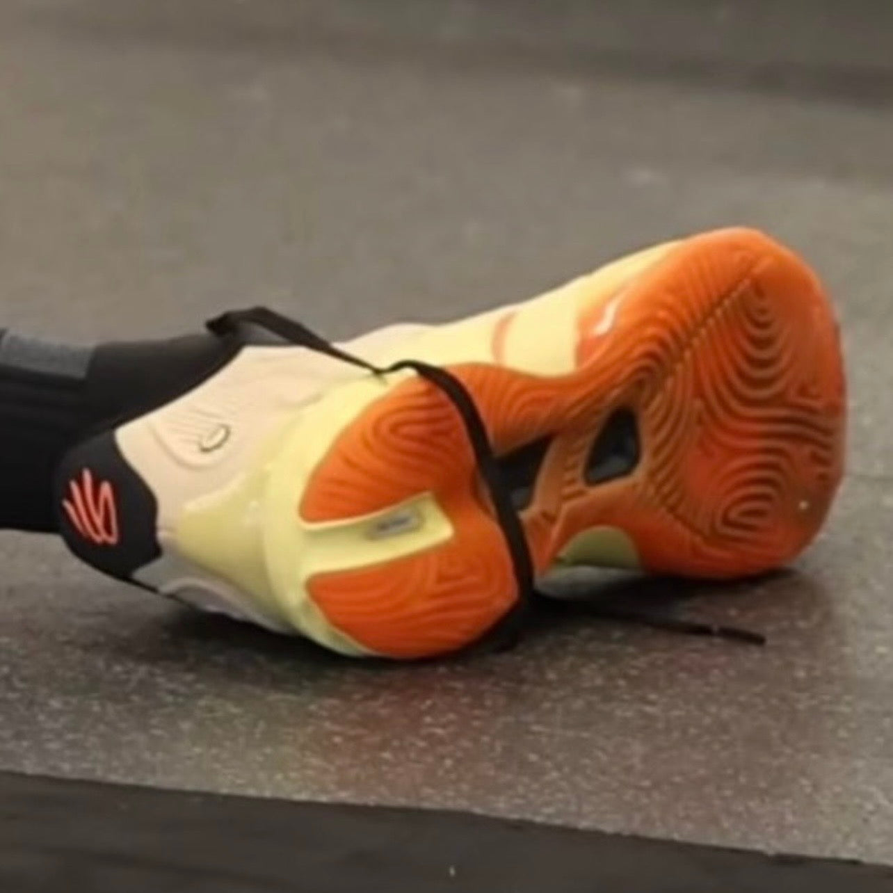 【予約注文】数量限定 ANTA Sneaker Verse Eclosion Type 2 N2Pro ステフィン・カリー バッシュ NBA バスケットボール